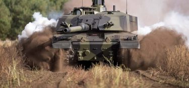 イギリスのスナク首相がウクライナへのチャレンジャー2戦車の提供を約束