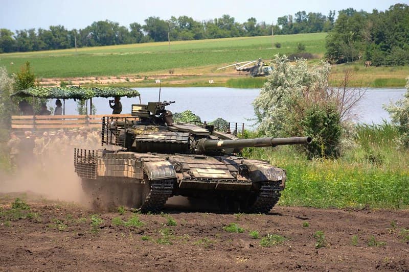 ウクライナの戦車はロシアの戦車に対抗できるのか│ワールド