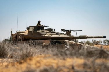 イスラエルがメルカバ戦車を初めて海外に輸出