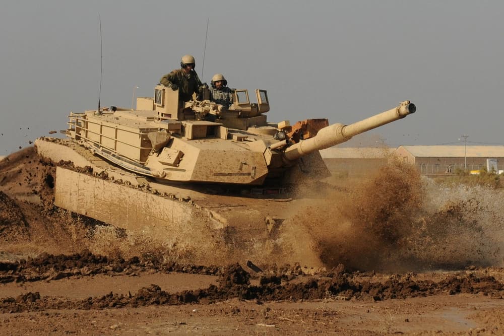 m1戦車 M1エイブラムス戦車 実弾射撃演習 - M1 Abrams Main battle tank ...