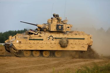 M2ブラッドレー歩兵戦闘車の後継「XM30 機械化歩兵戦闘車」