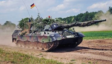 ドイツ、ウクライナにレオパルト1A5戦車の最初のパッチ10両を納入