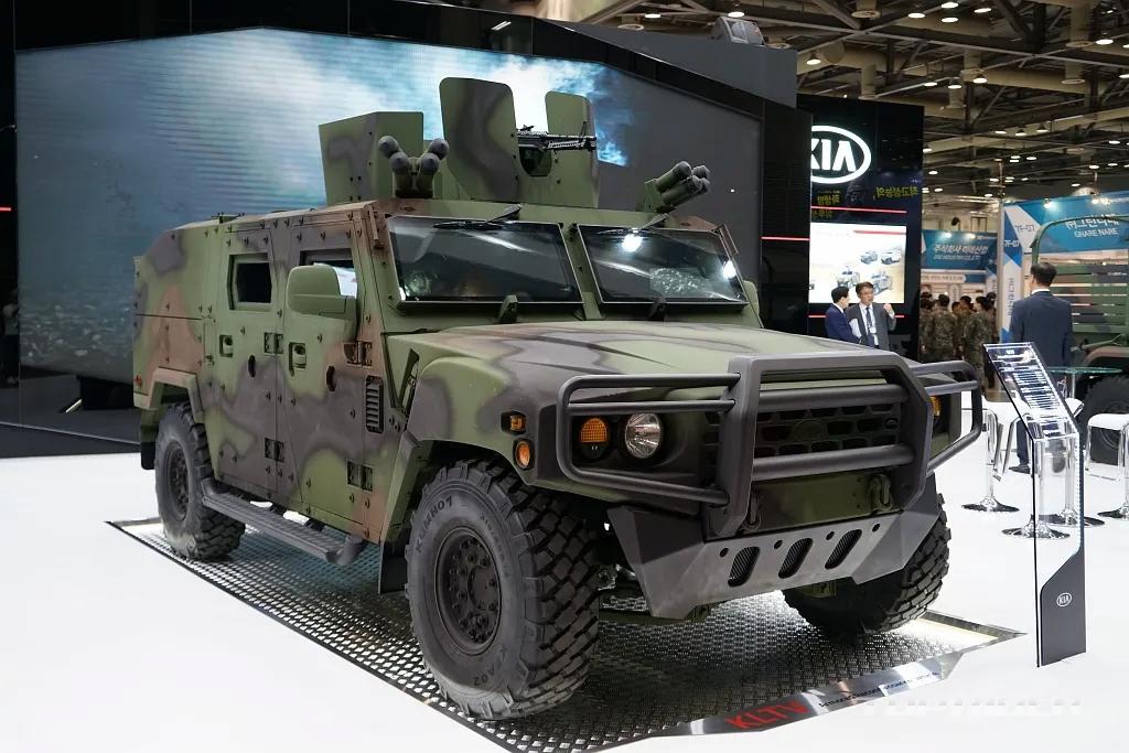 韓国軍 K2, K7 上部マウントレール 支給品実物（銃に詳しくない
