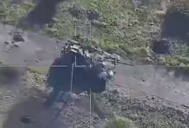 ロシア、ウクライナのM-55S戦車と間違え、自軍のT-90M戦車を破壊する映像を公開