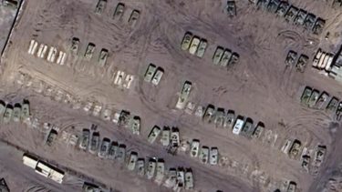 ロシアのソ連時代の兵器保管場所から約半数の戦車が消えた
