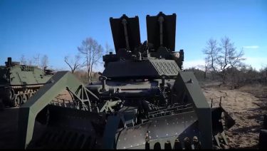 ウクライナの戦場に登場した2つのM1エイブラムス