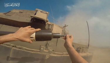 メルカバ戦車を破壊するためにハマスがとった肉弾戦