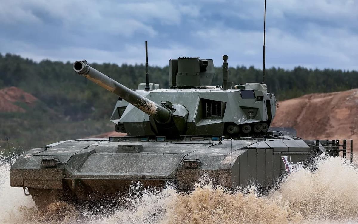 ロシア、T-14アルマータ戦車は高すぎるとし、量産を放棄か