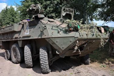 ロシアでのウクライナ軍の進撃を支えるストライカー装輪装甲車