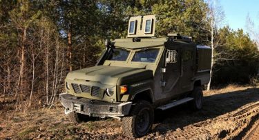 ランクルベースのウクライナ軍の新型装甲車UAT-TISA