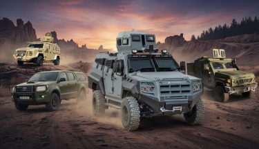 陸自、軽装甲機動車の後継に民生用車両検討！各国では日本車実績多数