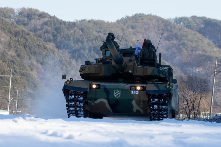 韓国軍　支給品K2薬莢受け　カートキャッチ 韓国、K2戦車にイスラエル製のAPS「トロフィー」搭載へ│ワールド