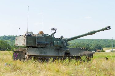 台湾、米国からM109A7自走砲購入承認も168両から120両に削減